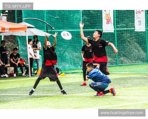 西安飞盘队在世界滑板锦标赛中的灵活性表现引发热议与赞赏