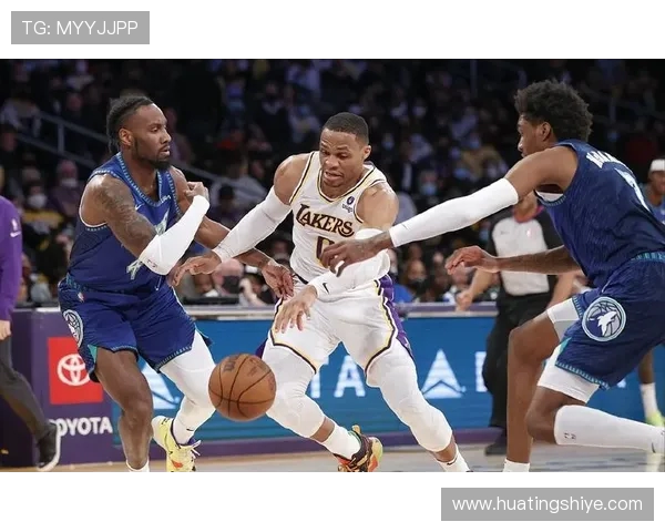 卡昂与洛里昂激战正酣比分悬念不断引发球迷热议